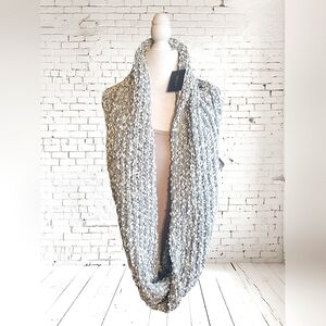 NEW! Forever 21 Plush Knit Grey/White Cream Infinity Scarf, New with Tags